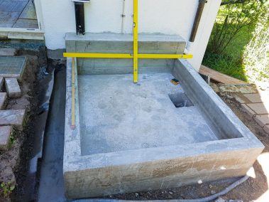 Bäder und Fliesen im Innen- und Außenbereich; Baustelle