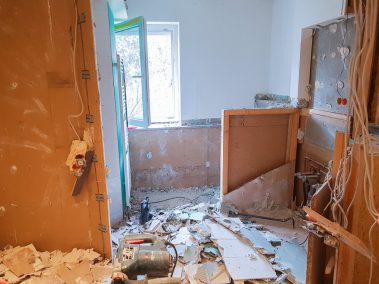 Bad Sanierung im Rohbau